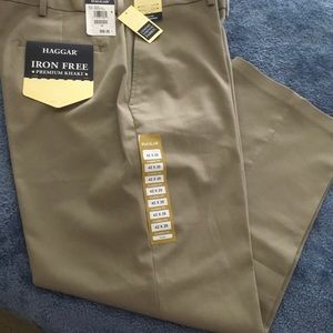 Men’s khaki pants